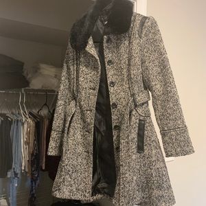 Bebe dress coat with detachable fur collar